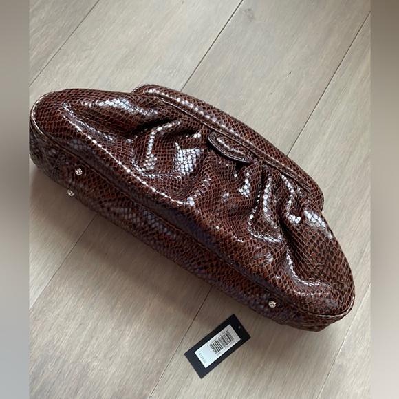 The Handbag Collection at Banana Republic - Picture 12 of 13